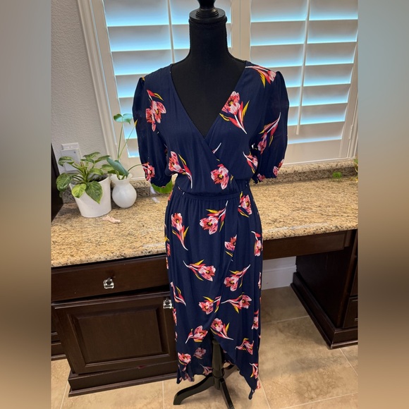 Express | Navy Floral Puff Sleeve High/Low Dress | Small - Picture 1 of 5